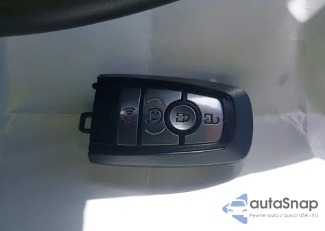 2022 Ford Escape Se z USA, uszkodzony, nr VIN 1FMCU9G6XNUB07360